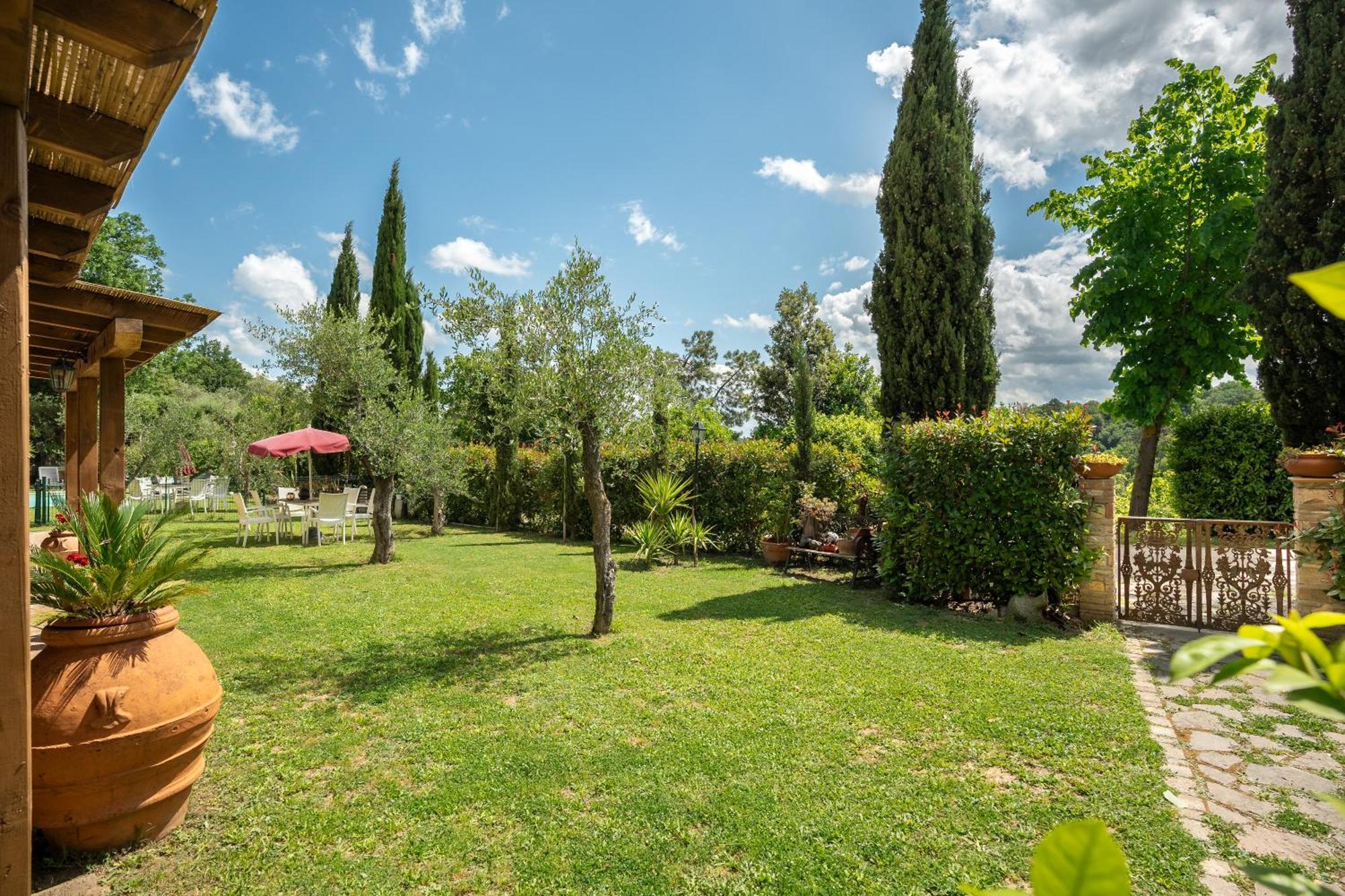 شقة Holiday House Cuordinatura Montopoli in Val dʼArno المظهر الخارجي الصورة